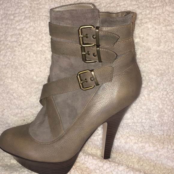 New Rosalie Bebe platform booties size 10 - Picture 3 of 8